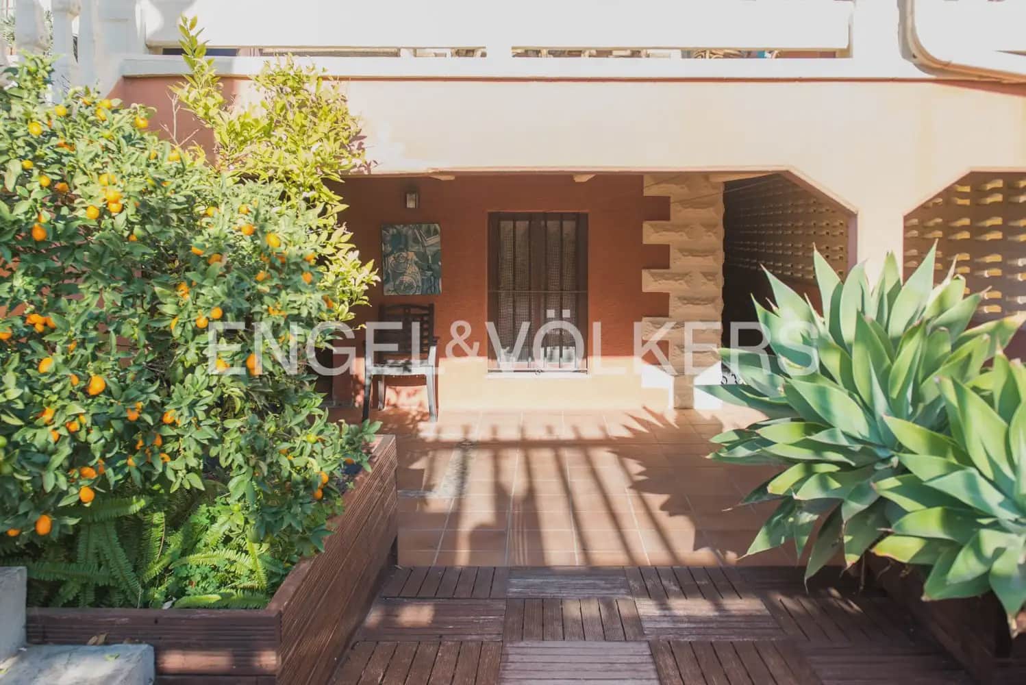6 bedroom Villa for sale in Burriana / Borriana with garage - € 850,000 (Ref: 9897993)