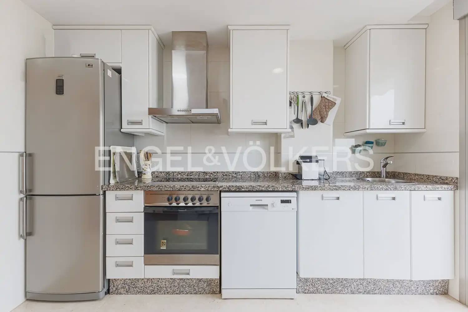 3 sypialnia Penthouse na sprzedaż w Denia z basenem garażem - 510 000 € (Ref: 9897994)