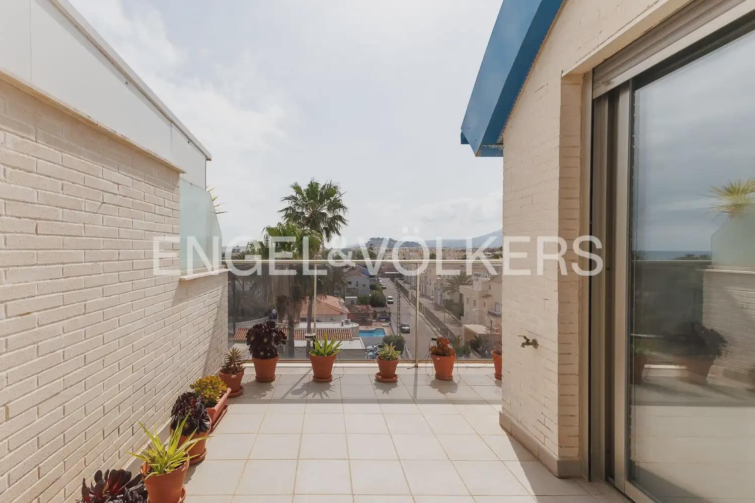 3 sypialnia Penthouse na sprzedaż w Denia z basenem garażem - 510 000 € (Ref: 9897994)