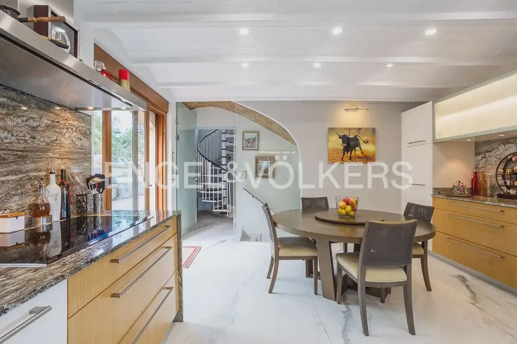6 chambre Villa/Maison à vendre à Denia avec piscine garage - 3 570 000 € (Ref: 9897995)