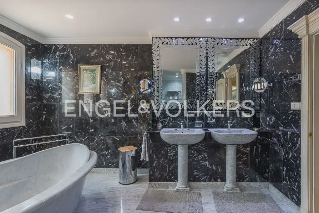 6 chambre Villa/Maison à vendre à Denia avec piscine garage - 3 570 000 € (Ref: 9897995)