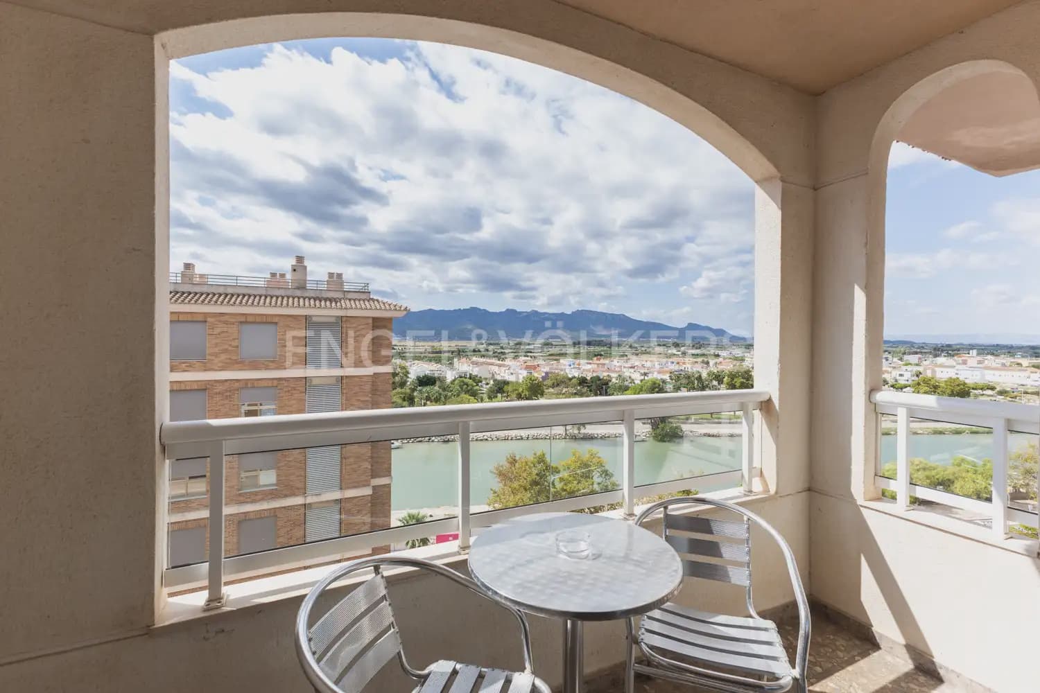 Ático de 5 habitaciones en Cullera en venta - 562.500 € (Ref: 9897996)