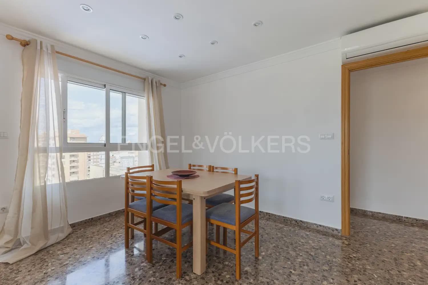 Ático de 5 habitaciones en Cullera en venta - 562.500 € (Ref: 9897996)