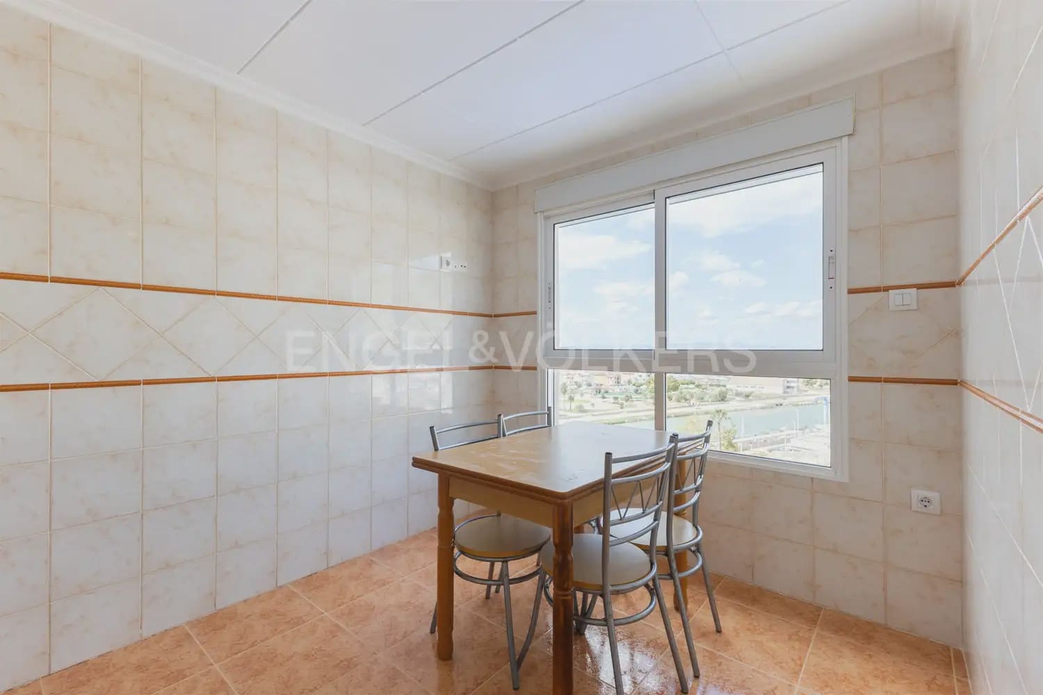 Ático de 5 habitaciones en Cullera en venta - 562.500 € (Ref: 9897996)