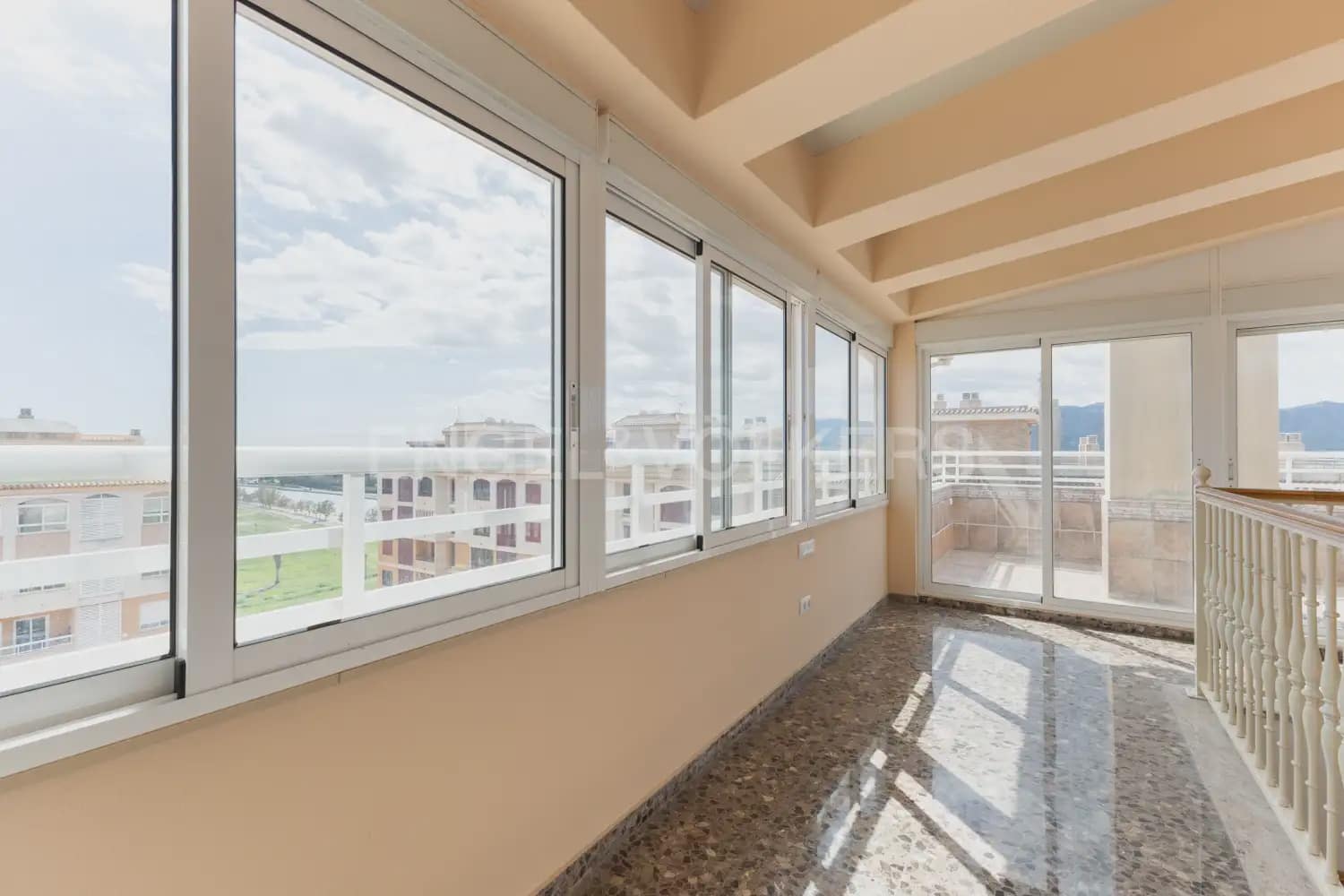 Ático de 5 habitaciones en Cullera en venta - 562.500 € (Ref: 9897996)