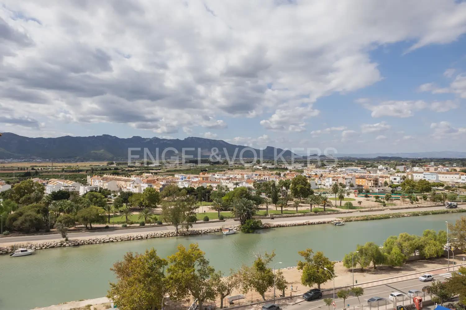 Ático de 5 habitaciones en Cullera en venta - 562.500 € (Ref: 9897996)