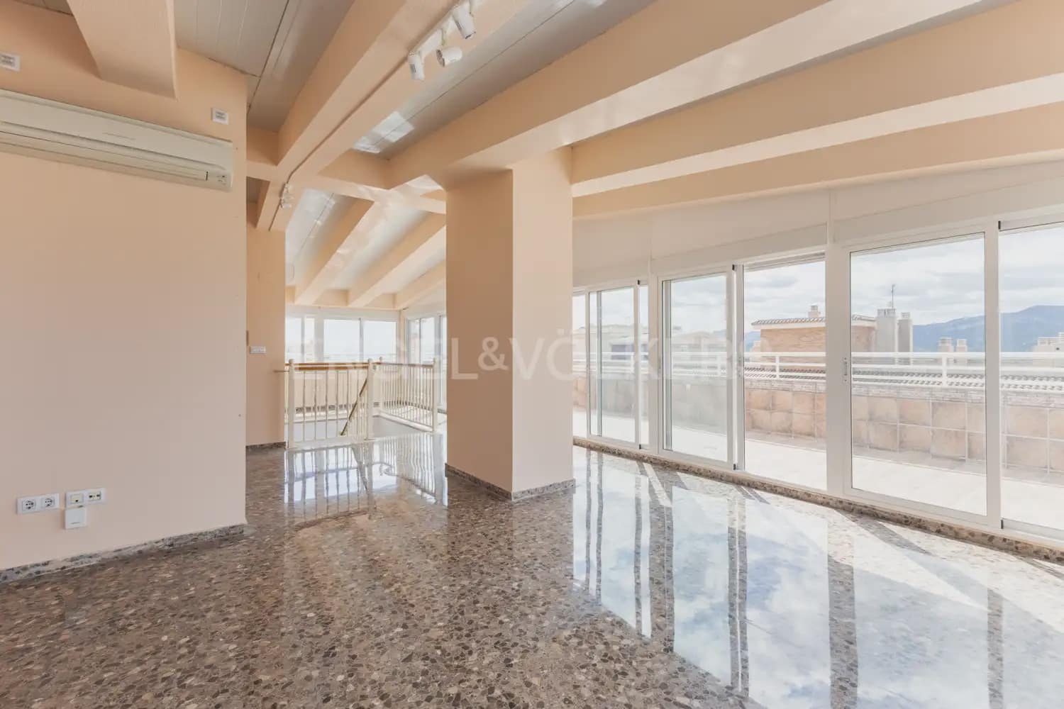 Ático de 5 habitaciones en Cullera en venta - 562.500 € (Ref: 9897996)
