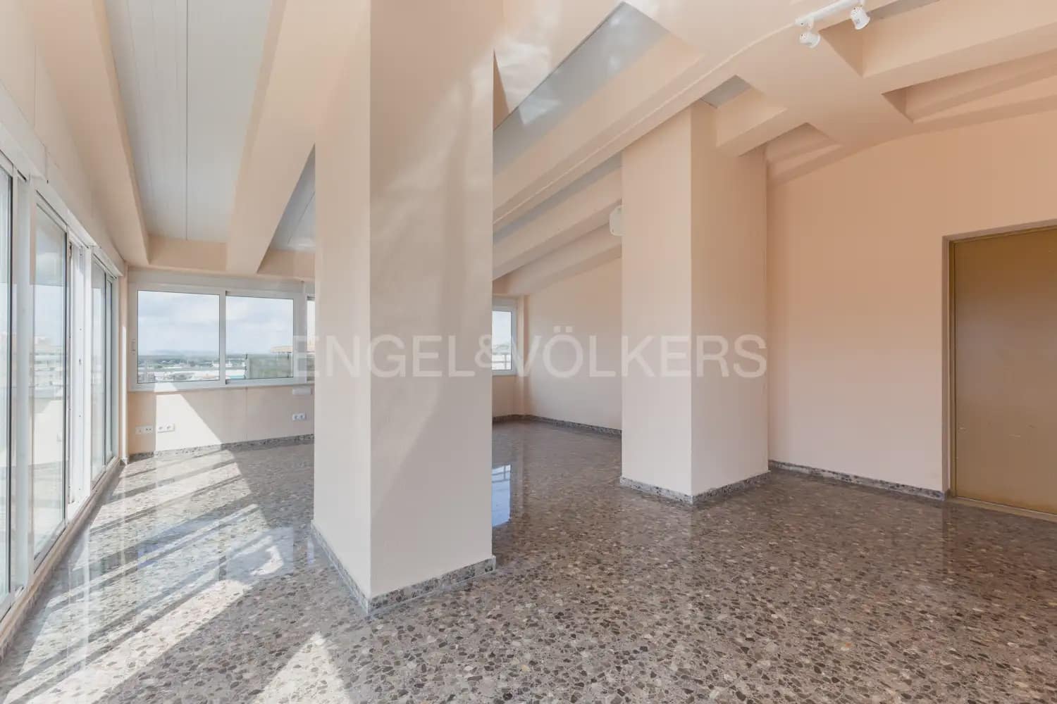Ático de 5 habitaciones en Cullera en venta - 562.500 € (Ref: 9897996)