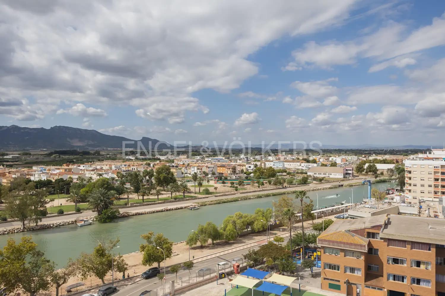 Ático de 5 habitaciones en Cullera en venta - 562.500 € (Ref: 9897996)