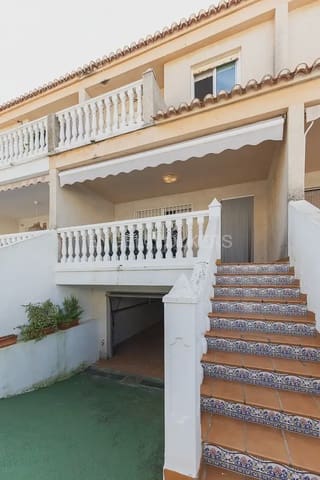 5 bedroom Townhouse for sale in Mareny de Barraquetes, Sueca with garage - € 295,000 (Ref: 9897997)