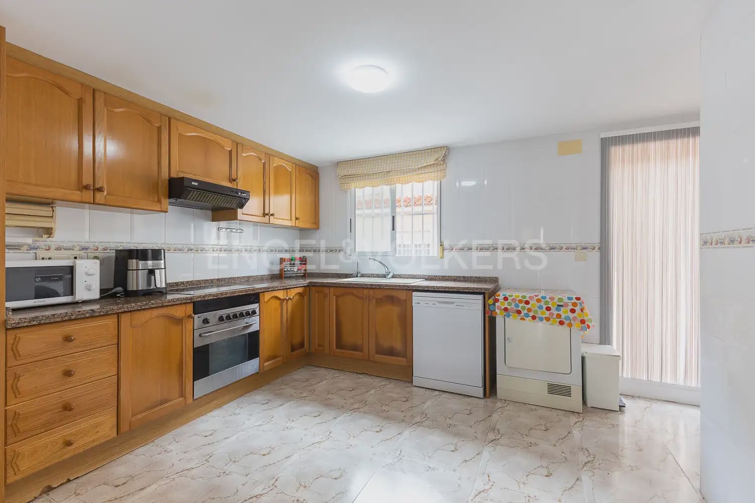 5 slaapkamer Huis te koop in Sueca met garage - € 295.000 (Ref: 9897997)