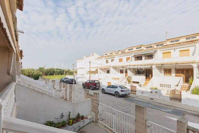 5 bedroom Townhouse for sale in Mareny de Barraquetes, Sueca with garage - € 295,000 (Ref: 9897997)