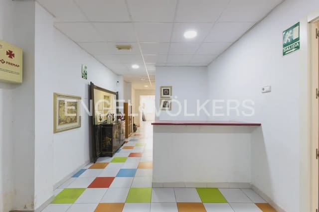 4 bedroom Townhouse for sale in Burjassot - € 290,000 (Ref: 9897998)