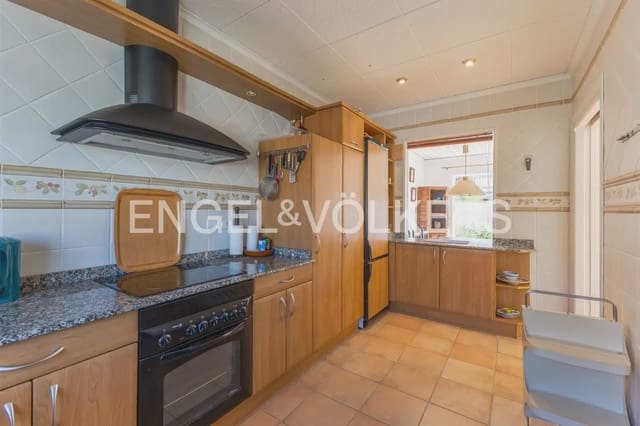 6 bedroom Villa for sale in Almarda, Sagunto / Sagunt - € 725,000 (Ref: 9897999)