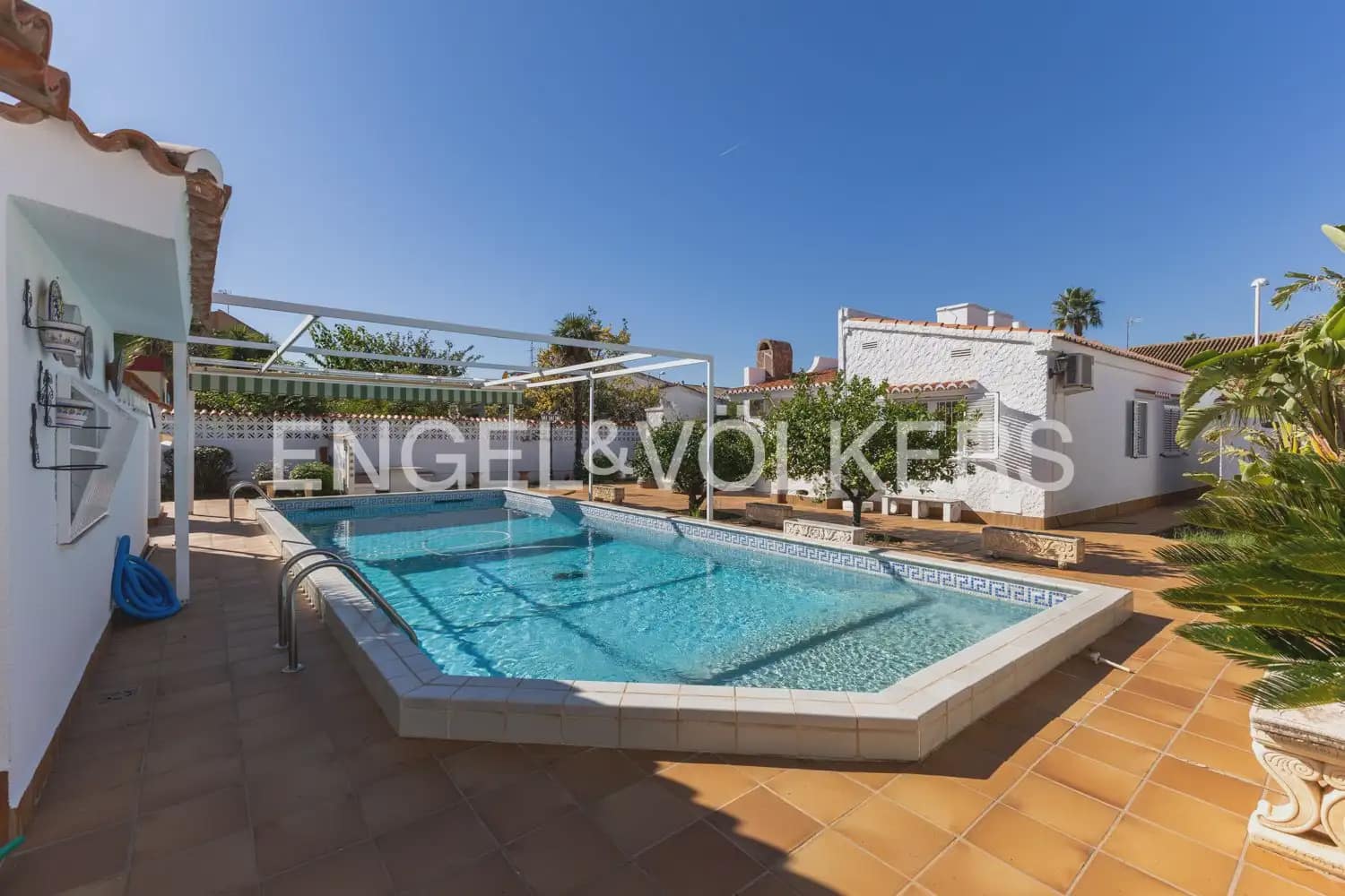 6 bedroom Villa for sale in Sagunto / Sagunt with pool garage - € 725,000 (Ref: 9897999)