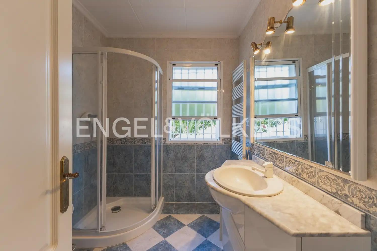 6 bedroom Villa for sale in Sagunto / Sagunt with pool garage - € 725,000 (Ref: 9897999)