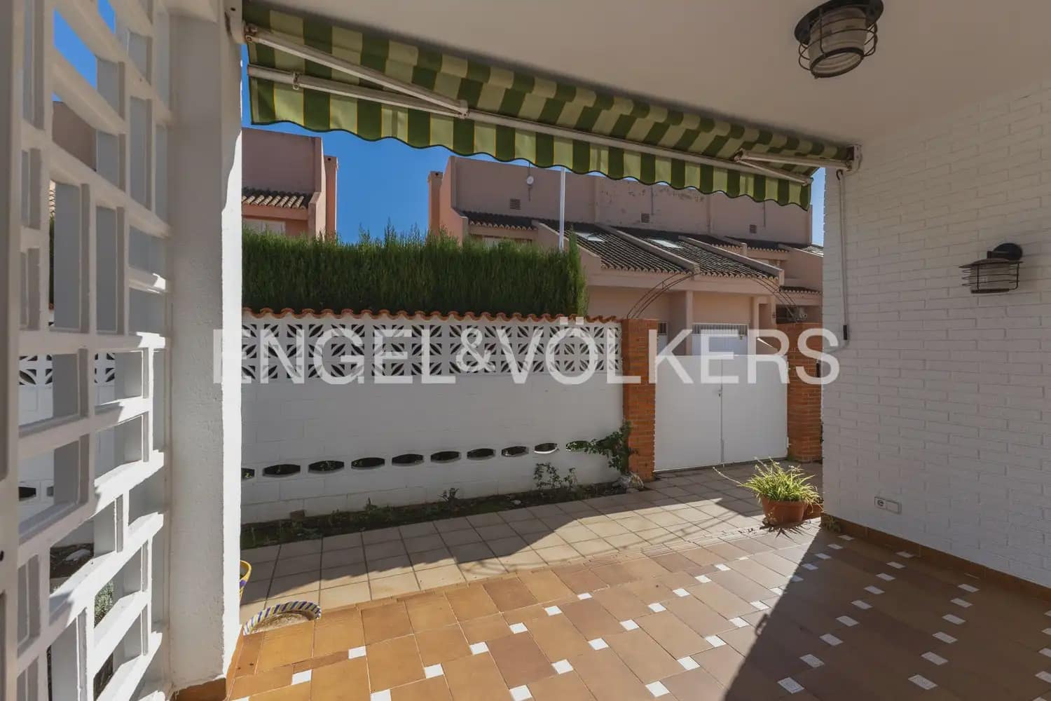 6 bedroom Villa for sale in Sagunto / Sagunt with pool garage - € 725,000 (Ref: 9897999)