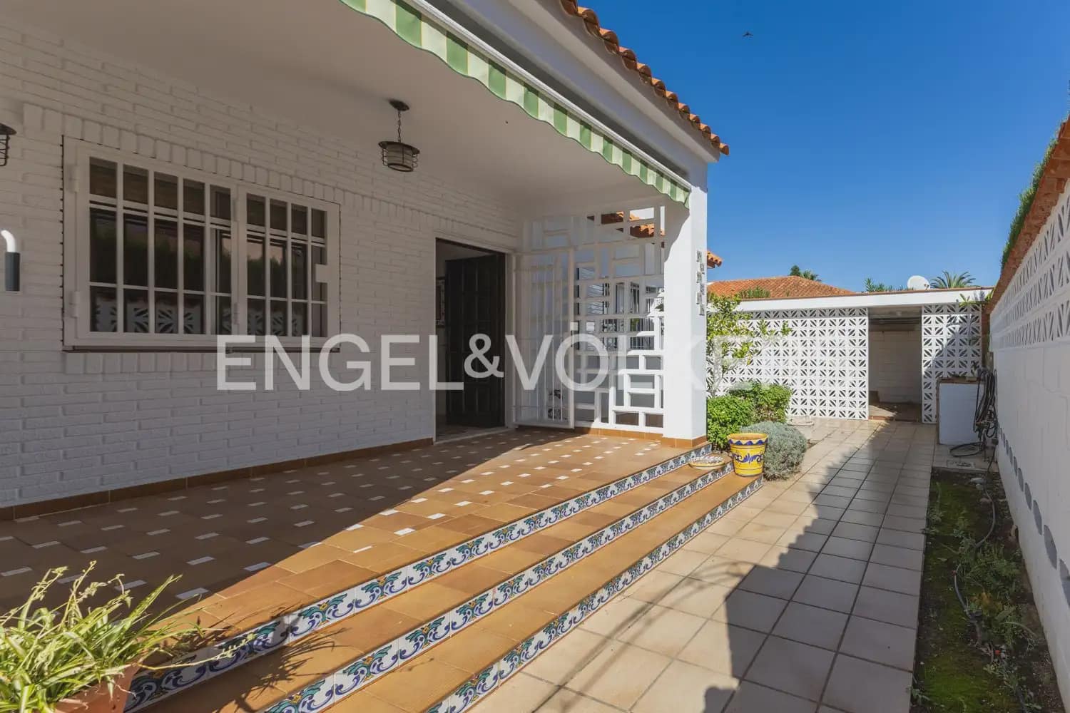 6 bedroom Villa for sale in Sagunto / Sagunt with pool garage - € 725,000 (Ref: 9897999)