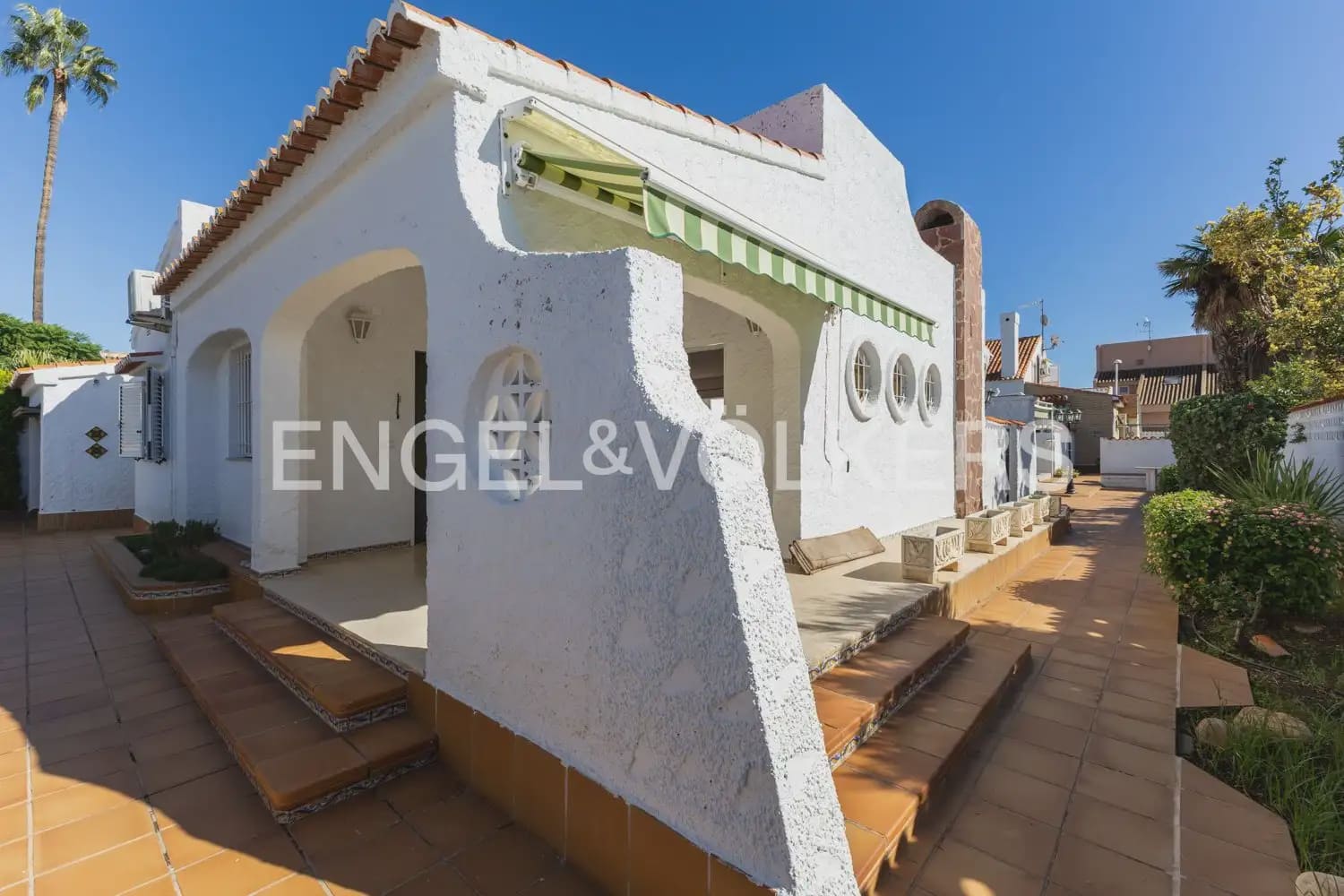 6 bedroom Villa for sale in Sagunto / Sagunt with pool garage - € 725,000 (Ref: 9897999)