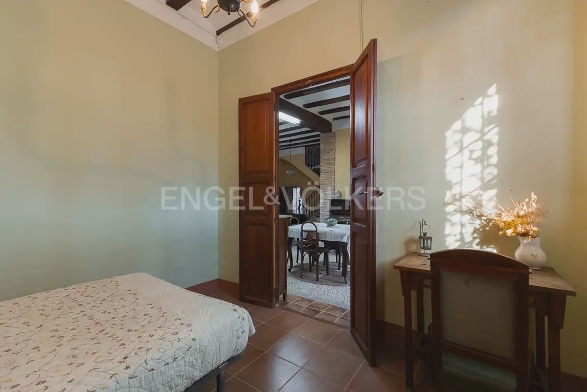 5 bedroom Finca/Country House for sale in Carcaixent with pool garage - € 545,000 (Ref: 9898000)