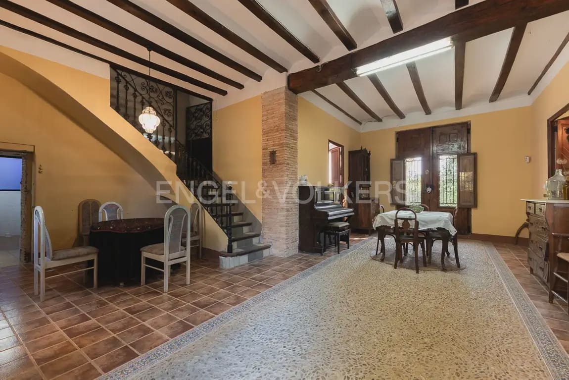 5 bedroom Finca/Country House for sale in Carcaixent with pool garage - € 545,000 (Ref: 9898000)