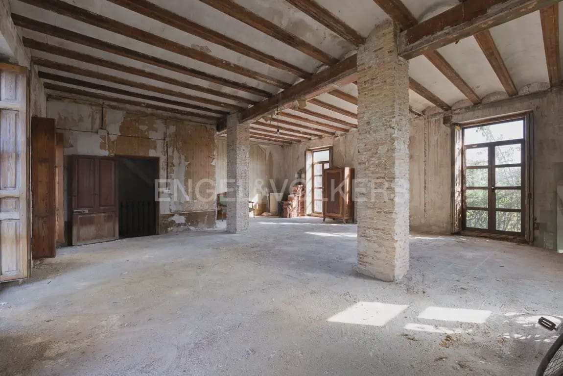 5 bedroom Finca/Country House for sale in Carcaixent with pool garage - € 545,000 (Ref: 9898000)