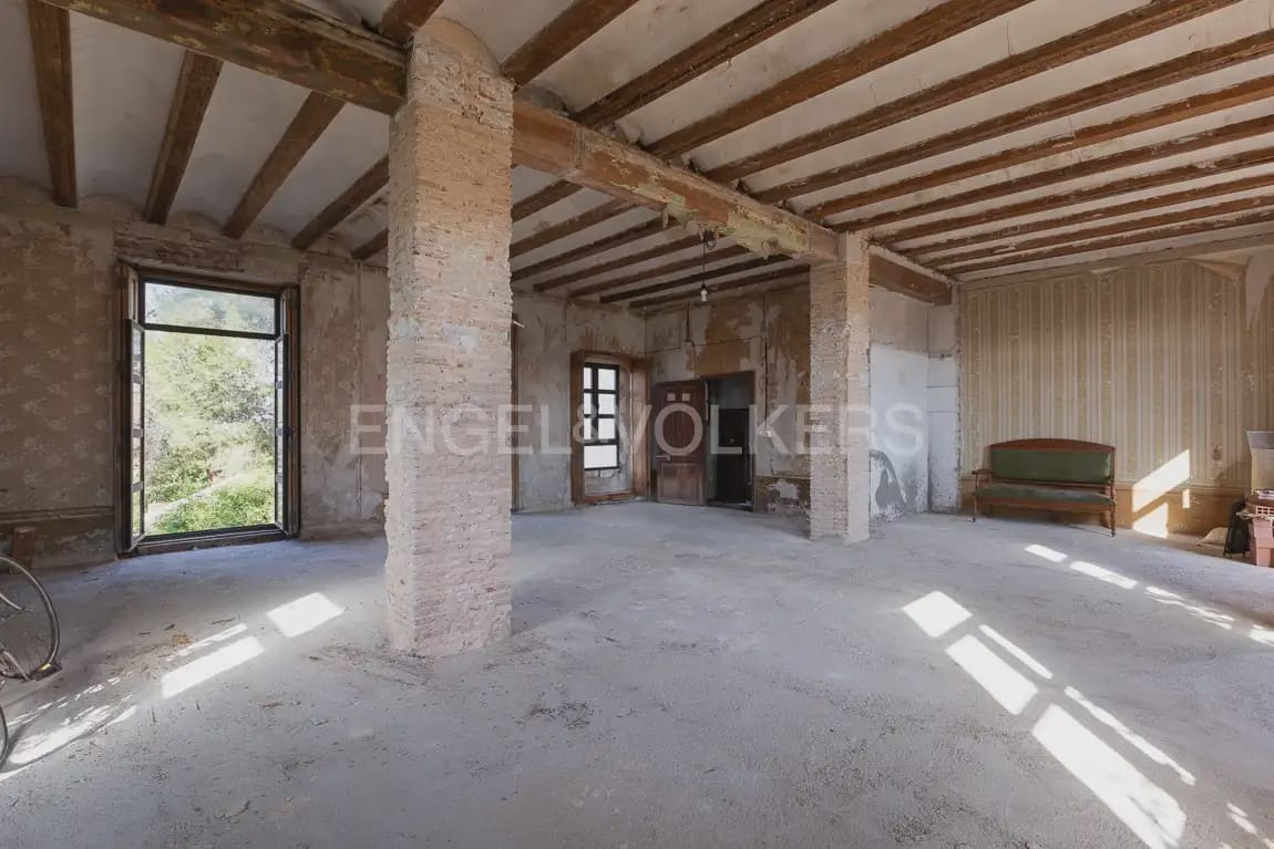 5 bedroom Finca/Country House for sale in Carcaixent with pool garage - € 545,000 (Ref: 9898000)
