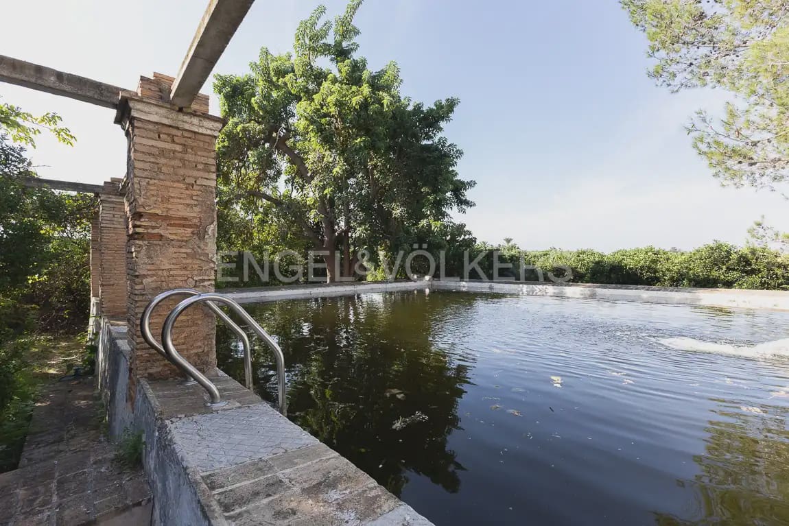 5 bedroom Finca/Country House for sale in Carcaixent with pool garage - € 545,000 (Ref: 9898000)