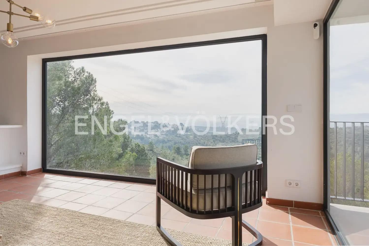 3 bedroom Villa for rent in Alginet with pool - € 3,300 (Ref: 9898001)