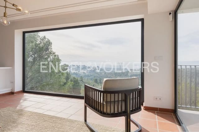 3 bedroom Villa for rent in Alginet with pool - € 3,300 (Ref: 9898001)