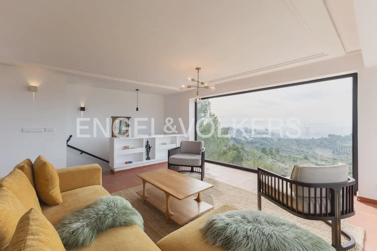 3 bedroom Villa for rent in Alginet with pool - € 3,300 (Ref: 9898001)