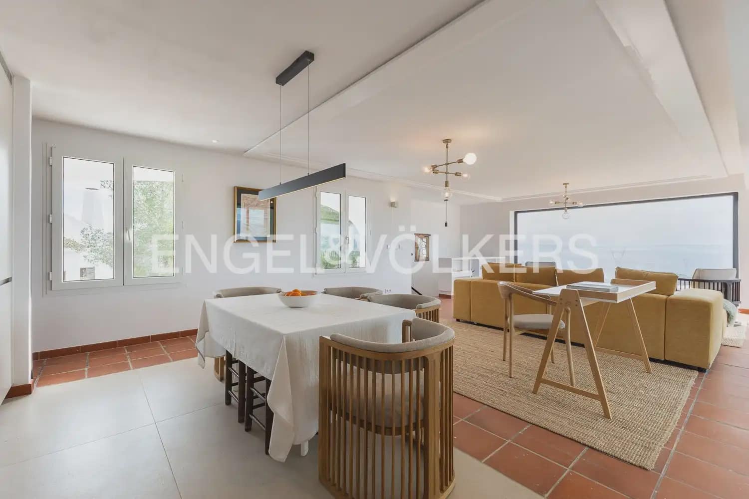 3 bedroom Villa for rent in Alginet with pool - € 3,300 (Ref: 9898001)