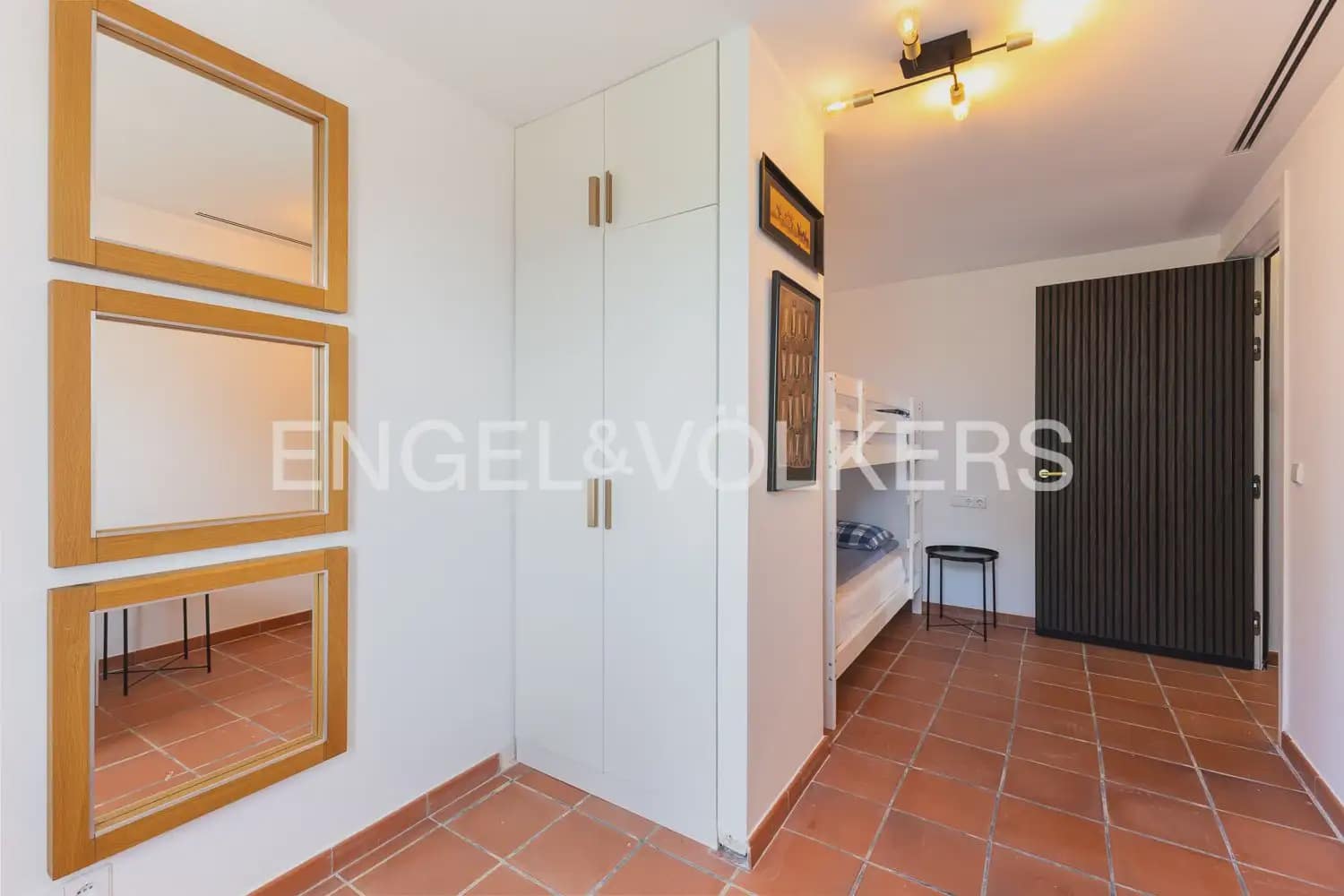 3 bedroom Villa for rent in Alginet with pool - € 3,300 (Ref: 9898001)