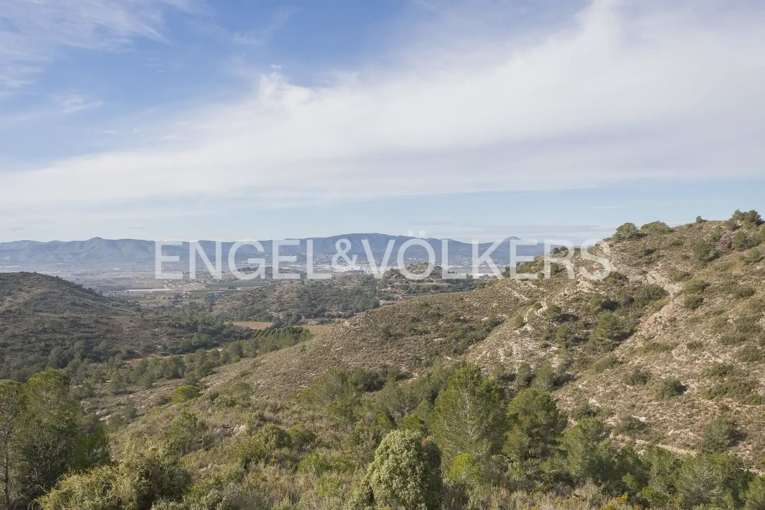 3 bedroom Villa for rent in Alginet with pool - € 3,300 (Ref: 9898001)