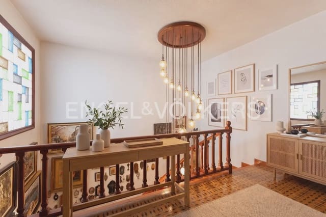 Chalet de 5 habitaciones en Vila-real en venta con garaje - 588.000 € (Ref: 9898003)