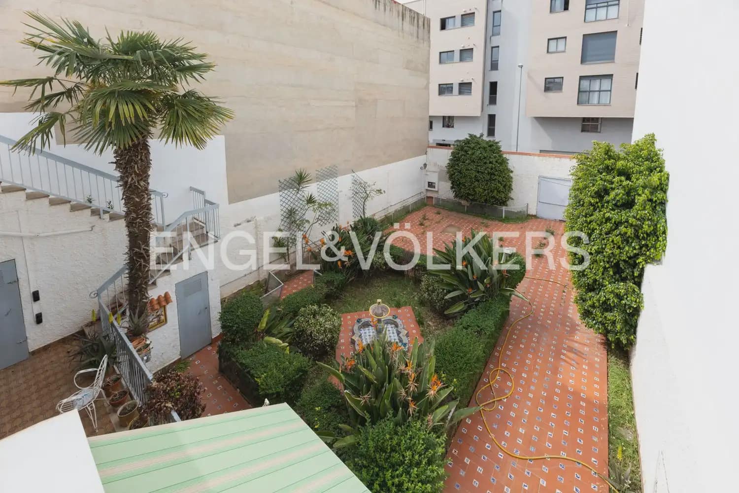 Chalet de 5 habitaciones en Vila-real en venta con garaje - 588.000 € (Ref: 9898003)