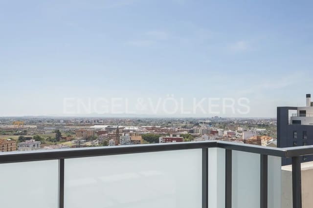 4 makuuhuone Kattohuoneisto vuokrattavana paikassa Ciutat de les Arts i de les Ciencies, Valencia kaupunki mukana uima-altaan 
autotalli - 3 300 € (Ref: 9898004)