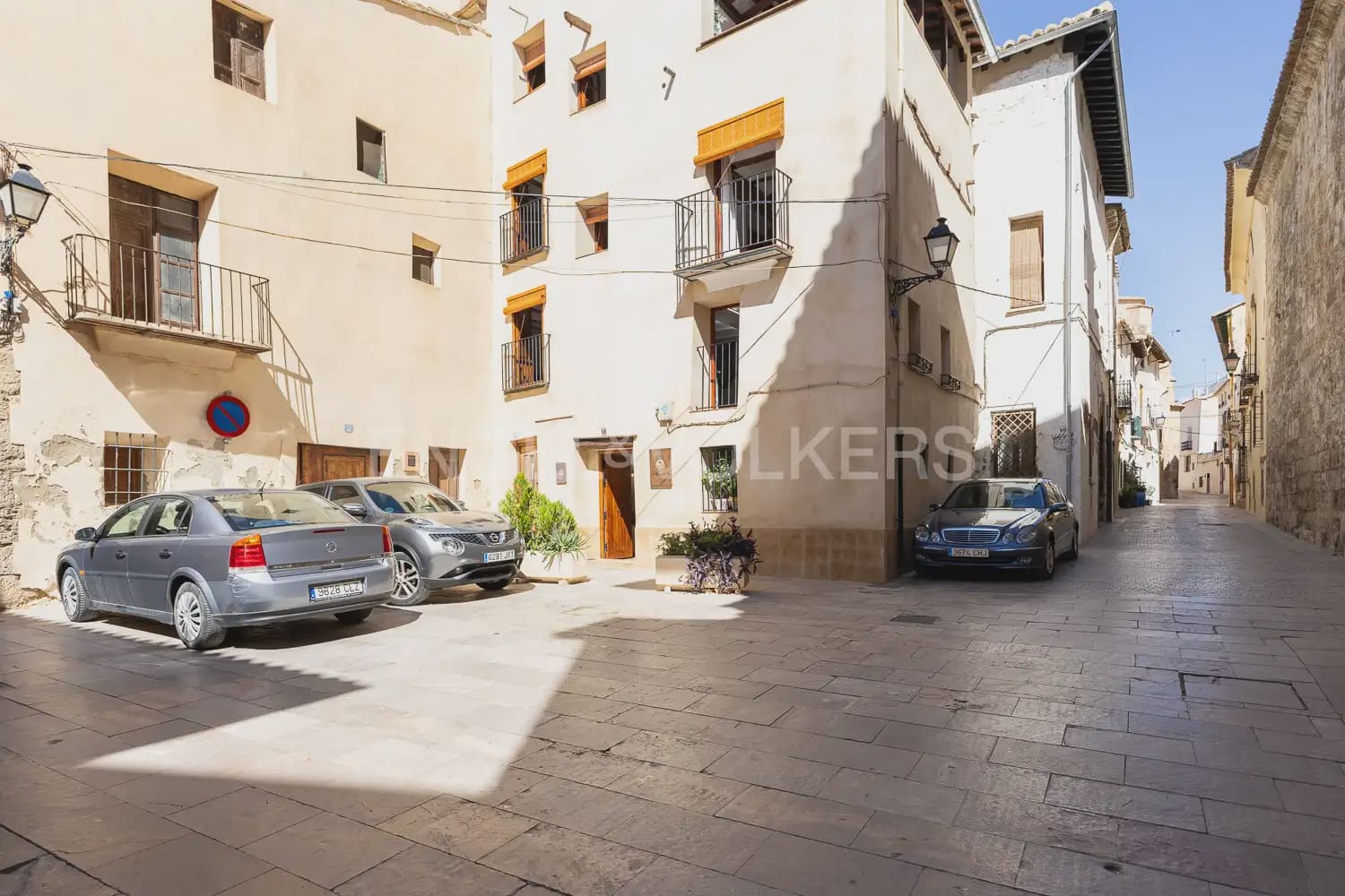 4 bedroom Townhouse for sale in Requena - € 370,000 (Ref: 9898005)