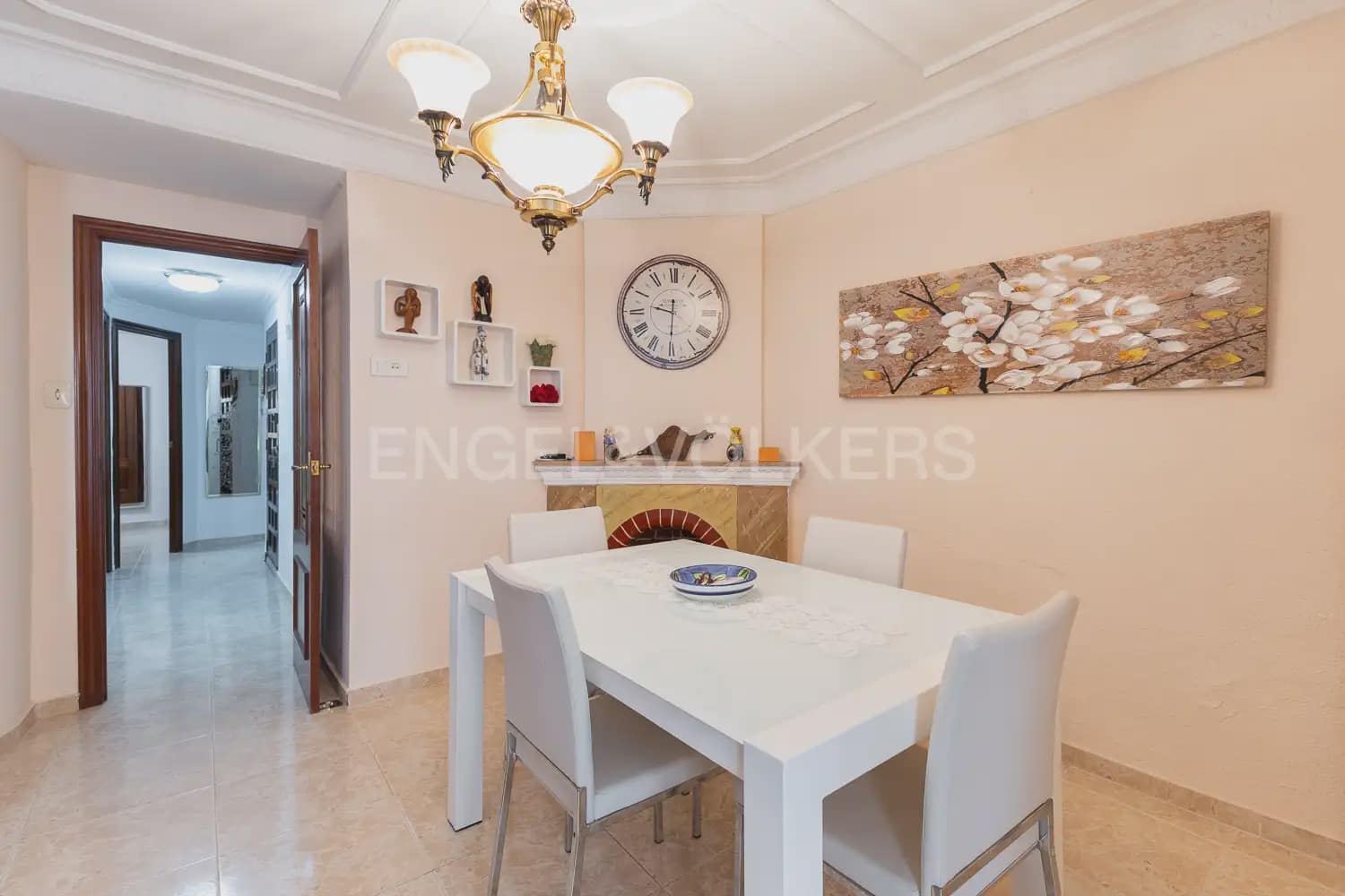 3 bedroom Apartment for sale in Requena - € 144,900 (Ref: 9898008)