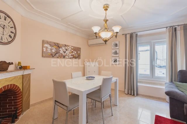 3 bedroom Apartment for sale in Requena - € 144,900 (Ref: 9898008)