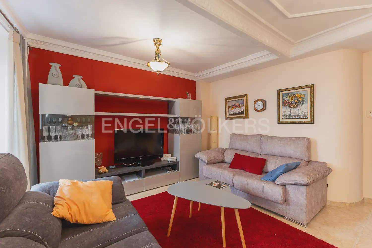 3 bedroom Apartment for sale in Requena - € 144,900 (Ref: 9898008)