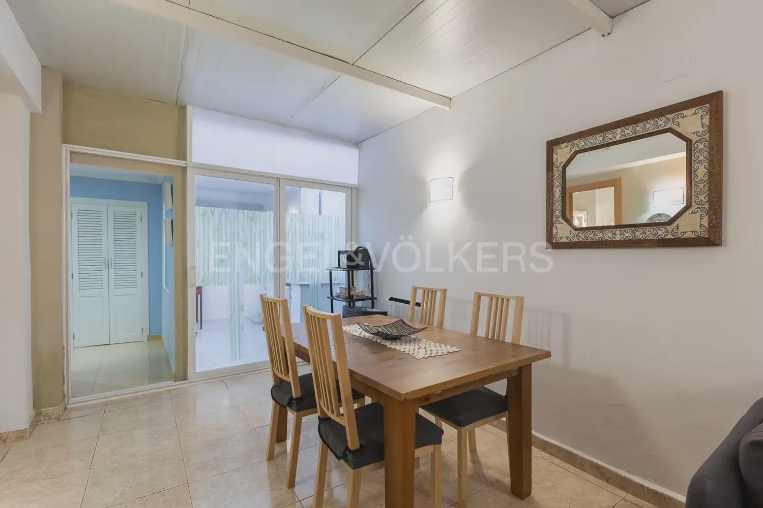 3 bedroom Apartment for sale in Requena - € 144,900 (Ref: 9898008)