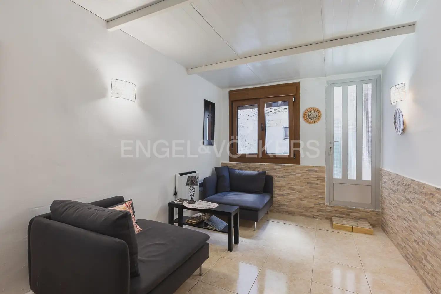 3 bedroom Apartment for sale in Requena - € 144,900 (Ref: 9898008)