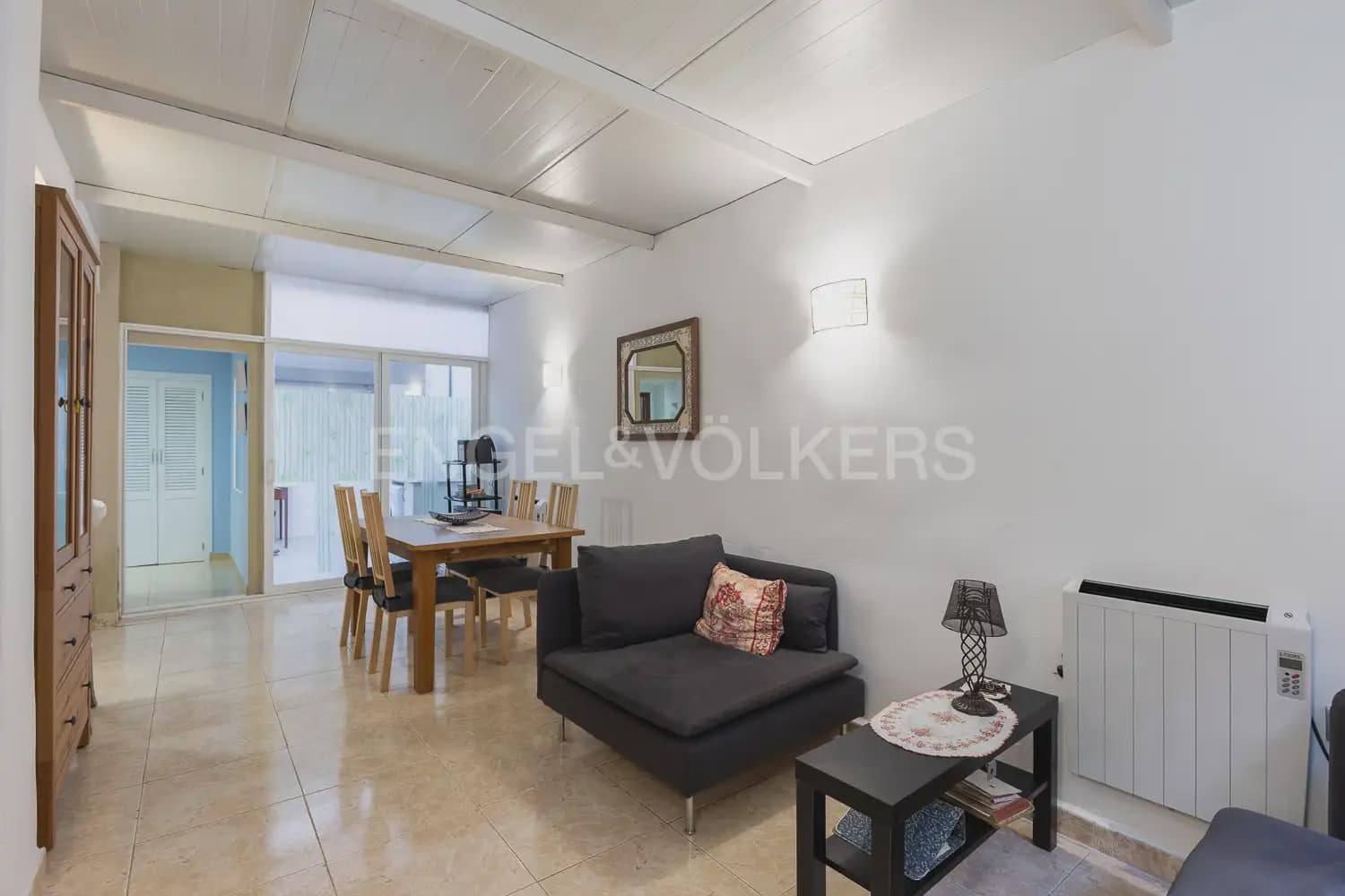3 bedroom Apartment for sale in Requena - € 144,900 (Ref: 9898008)