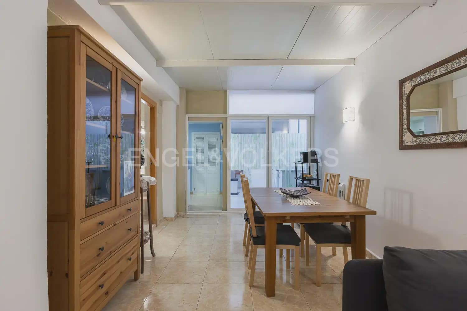 3 bedroom Apartment for sale in Requena - € 144,900 (Ref: 9898008)