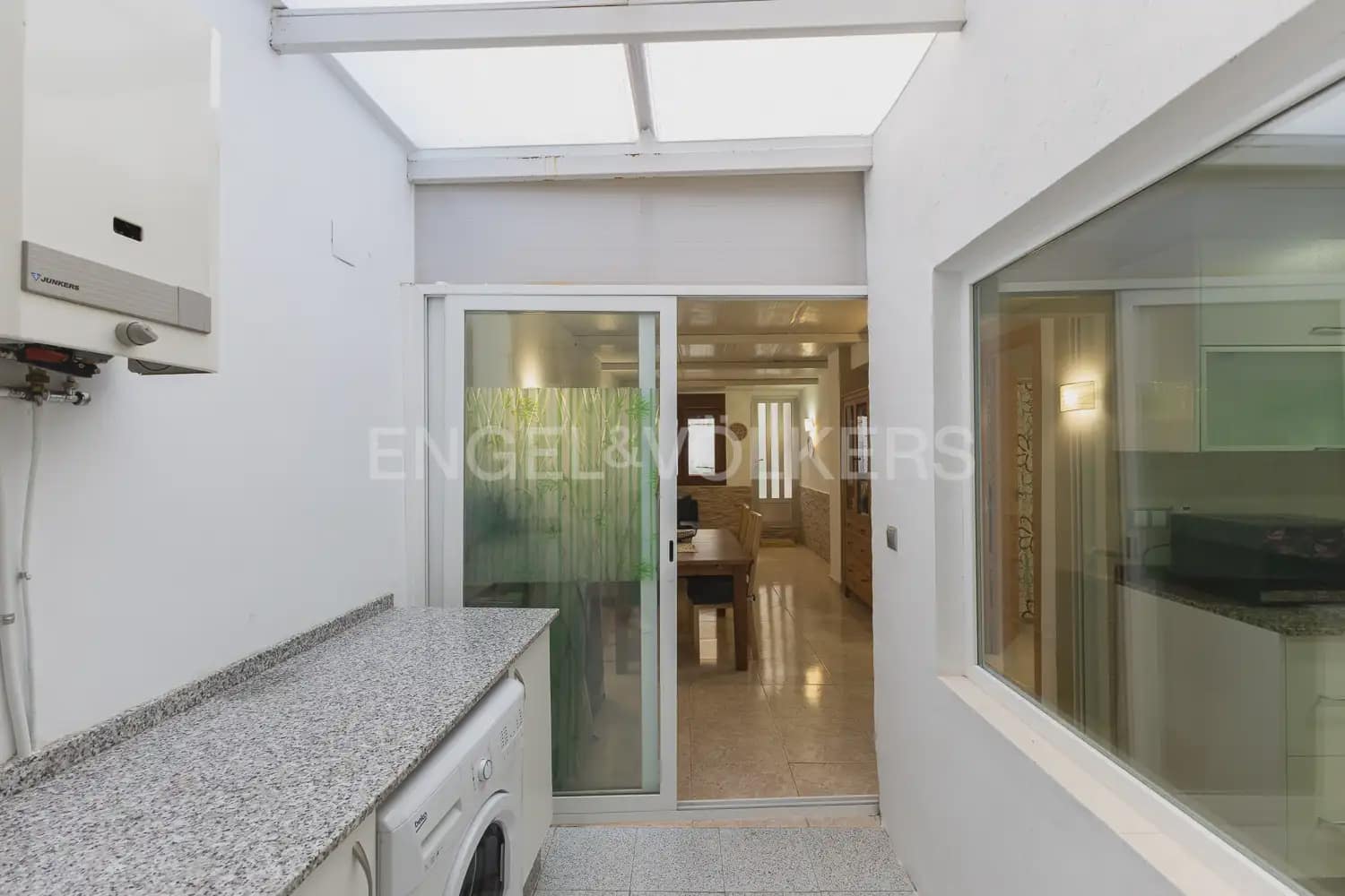 3 bedroom Apartment for sale in Requena - € 144,900 (Ref: 9898008)