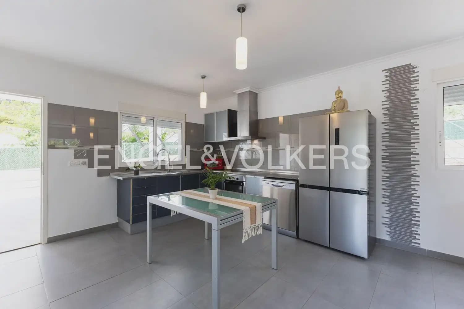3 bedroom Villa for sale in Turis with pool garage - € 279,000 (Ref: 9898009)