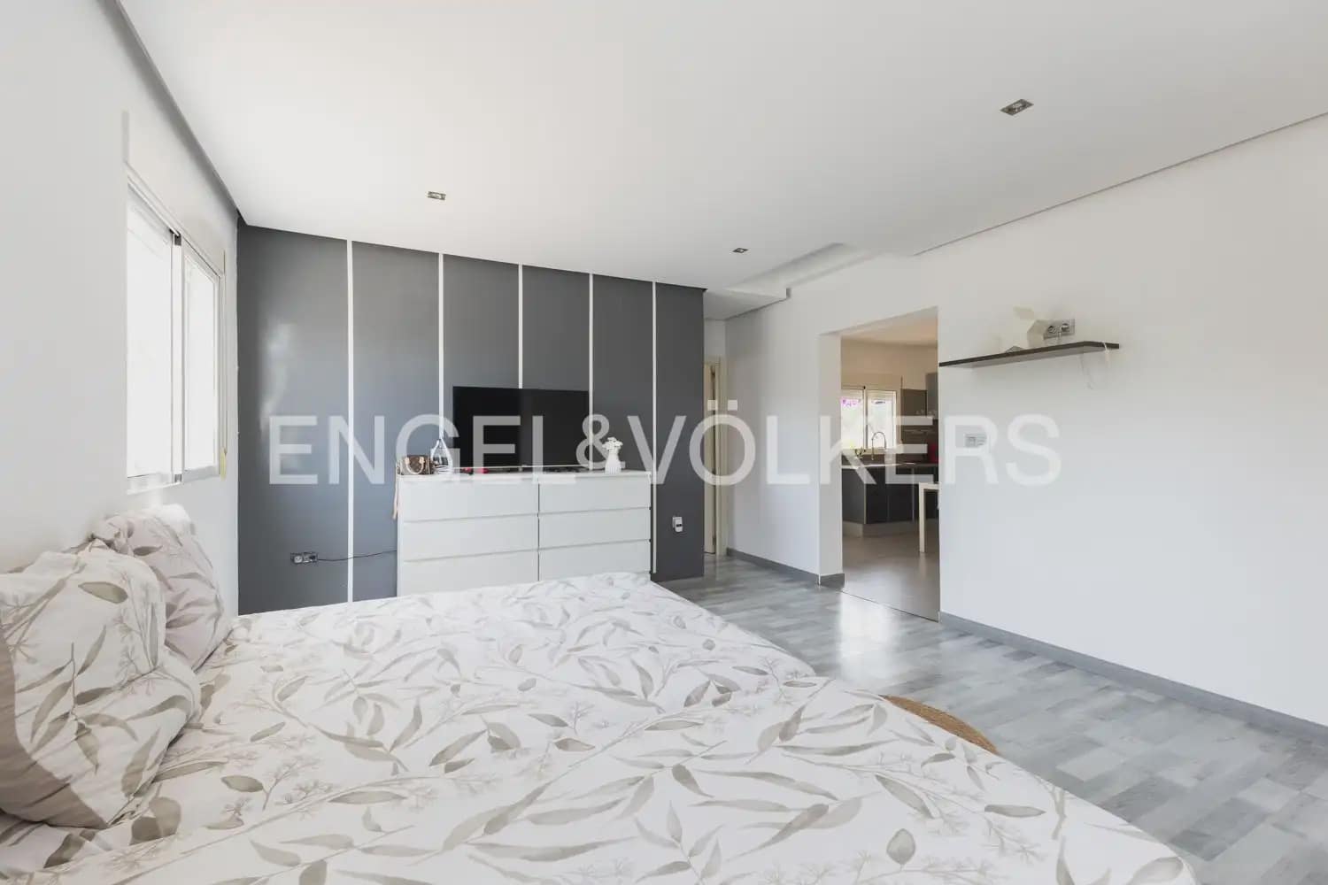 3 bedroom Villa for sale in Turis with pool garage - € 279,000 (Ref: 9898009)