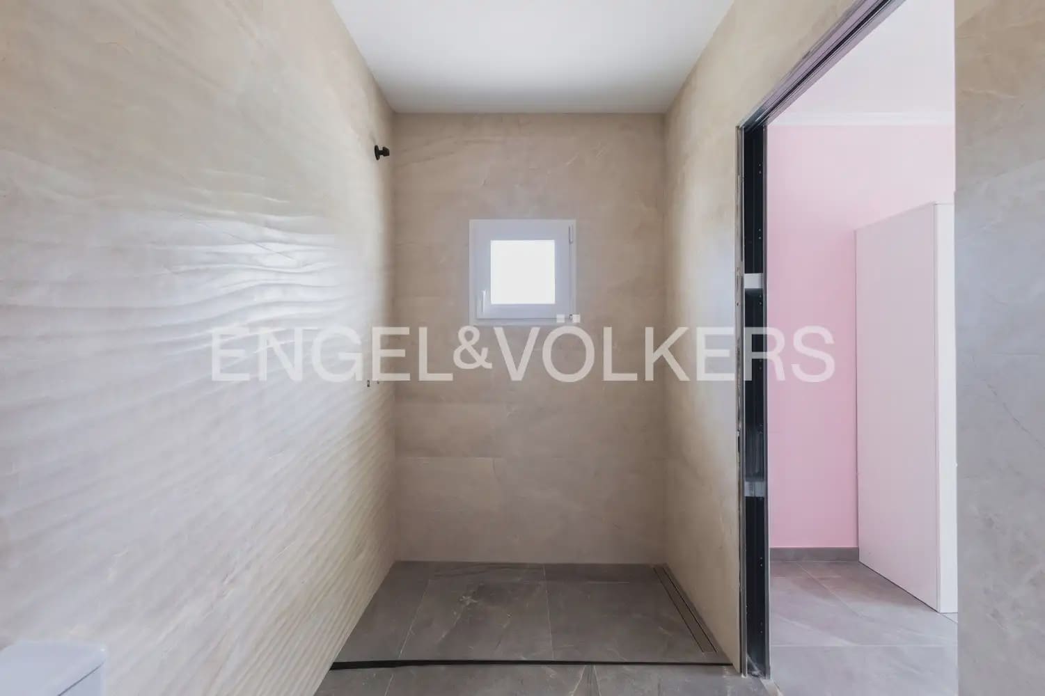 3 bedroom Villa for sale in Turis with pool garage - € 279,000 (Ref: 9898009)