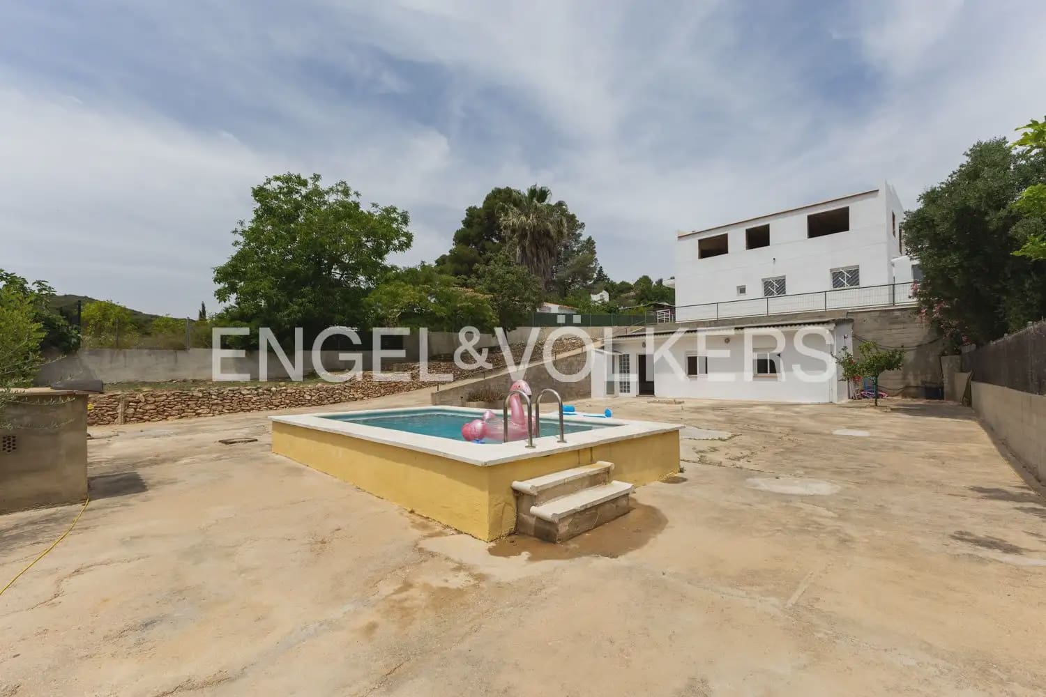 3 bedroom Villa for sale in Turis with pool garage - € 279,000 (Ref: 9898009)